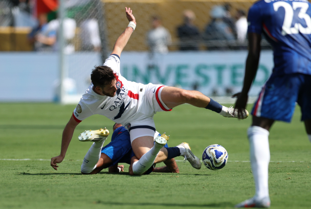 成为国际足 成为国际足