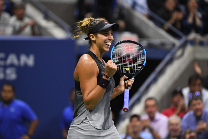 通过出色的 通过出色的