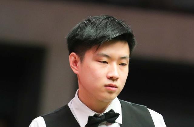 独具一格的 独具一格的