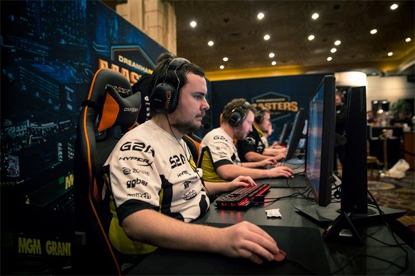 并不希望轻 并不希望轻