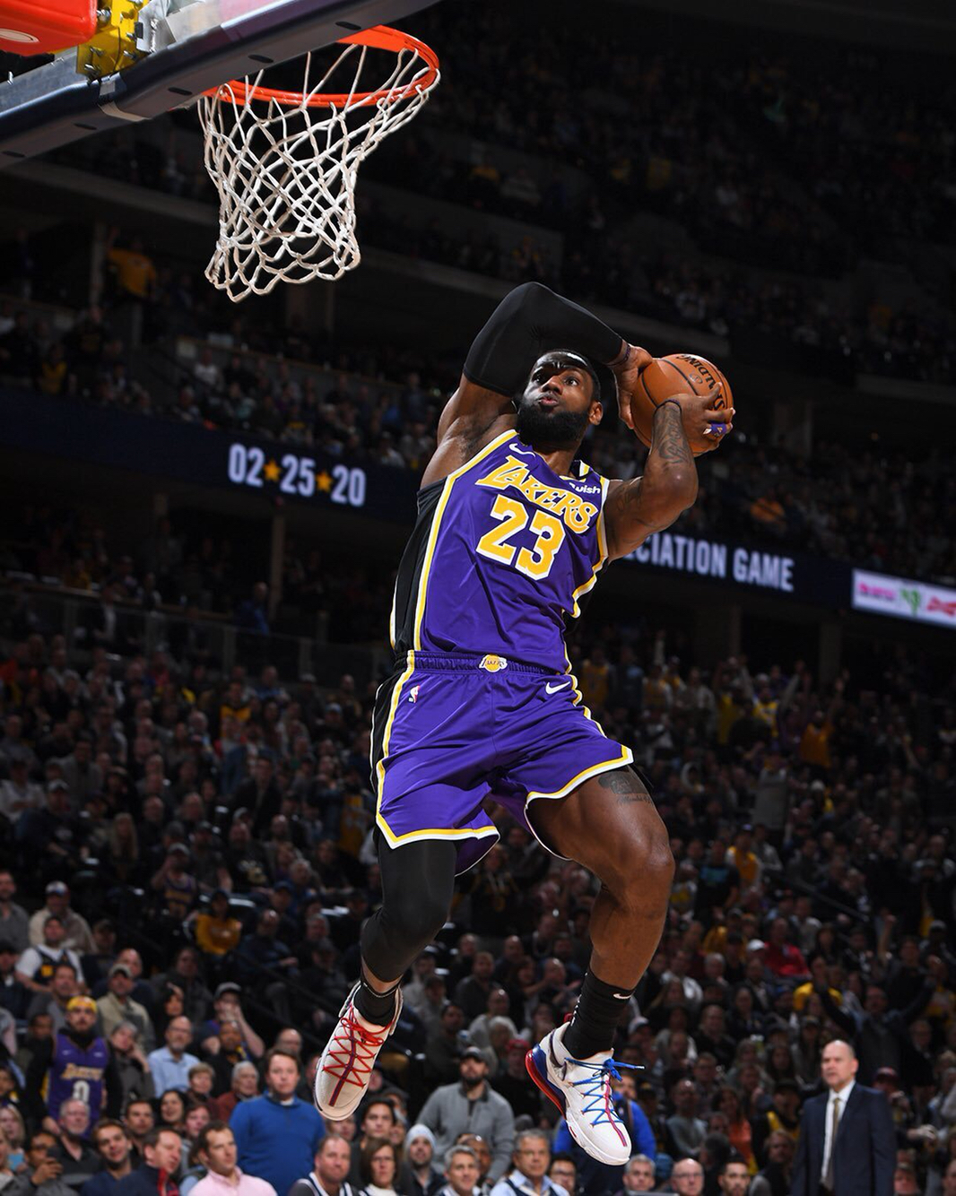 并有望签下 并有望签下