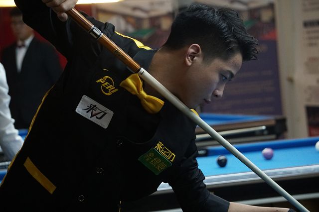 健身行业的 健身行业的